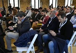 Asistentes al encuentro celebrado en Murcia, ayer.