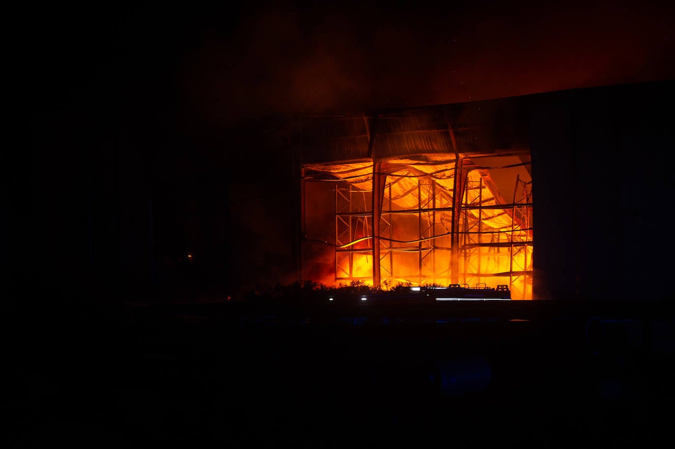 Imágenes del incendio de la empresa especias Sabater en Cabezo de Torres