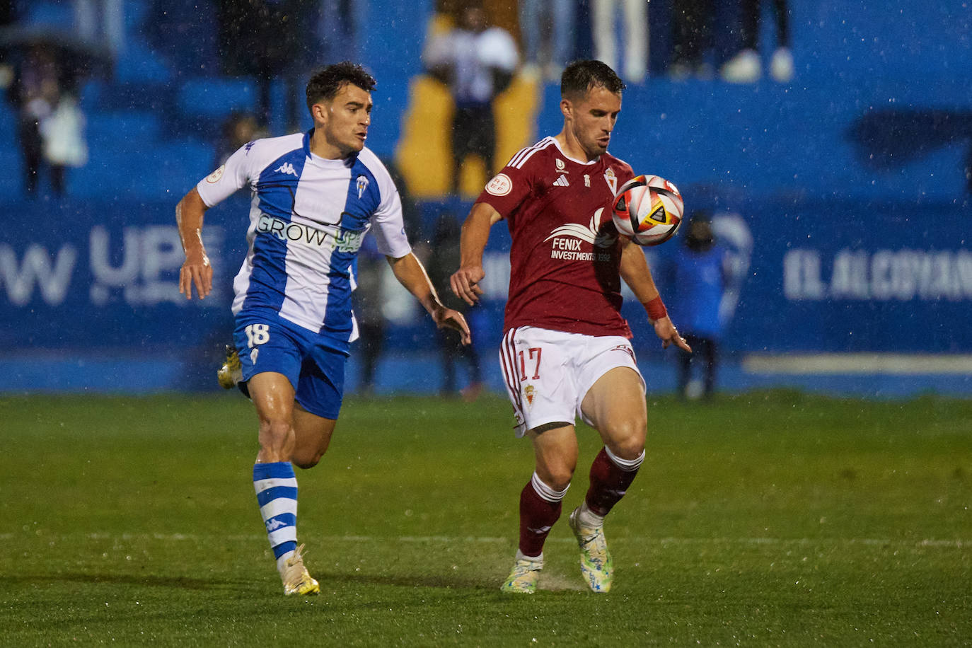 La victoria del Real Murcia frente al Alcoyano, en imágenes