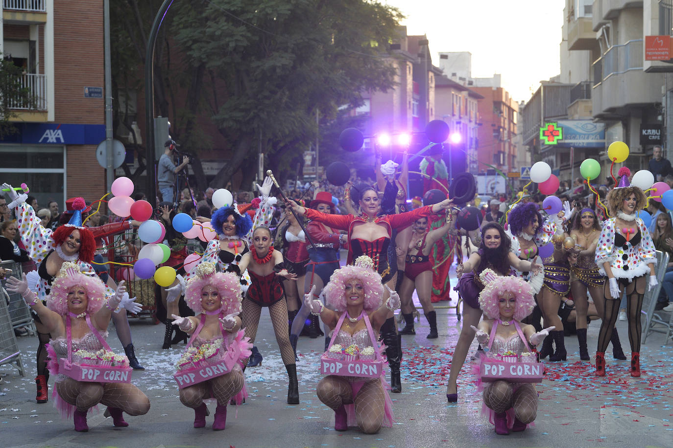 Gran desfile de Martes de Carnaval en Cabezo de Torres, en imágenes