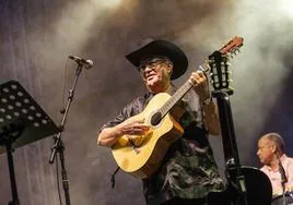 Eliades Ochoa, en La Mar de Músicas, en 2022.