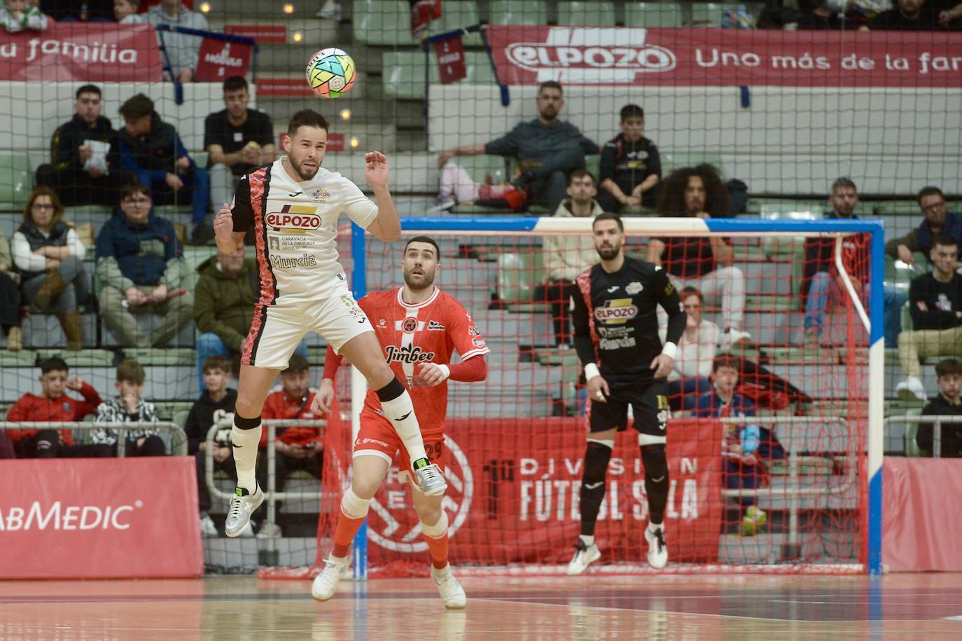 Las imágenes del derbi ElPozo-Jimbee (2-3)