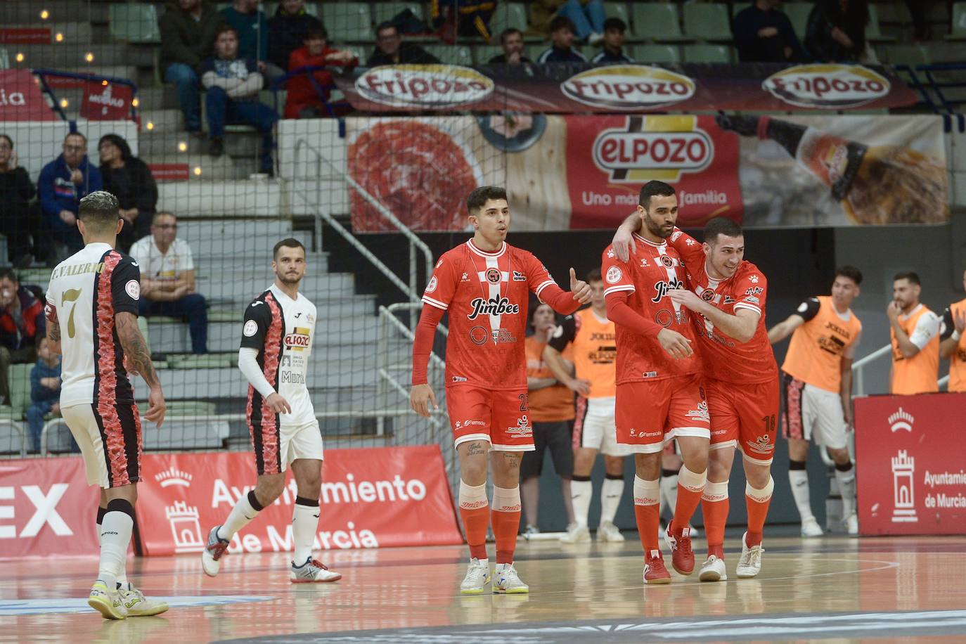 Las imágenes del derbi ElPozo-Jimbee (2-3)