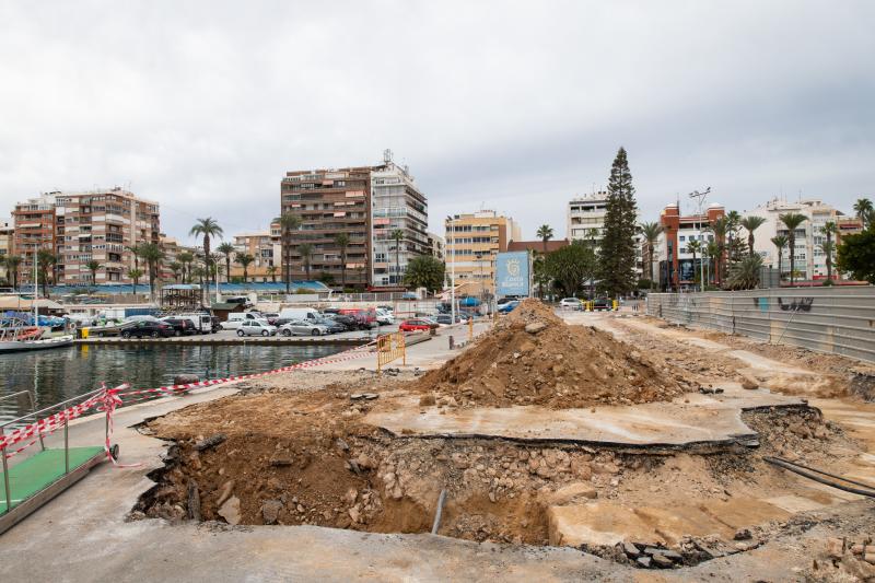 Restos hallados del muelle Mínguez o del Turbio, que fue el primer de utilidad comercial del puerto de Torrevieja y data del siglo XIX.