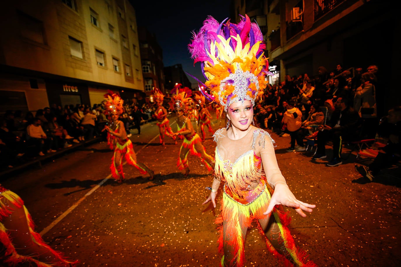 El último gran desfile de grupos del Carnaval de Cabezo de Torres, en imágenes