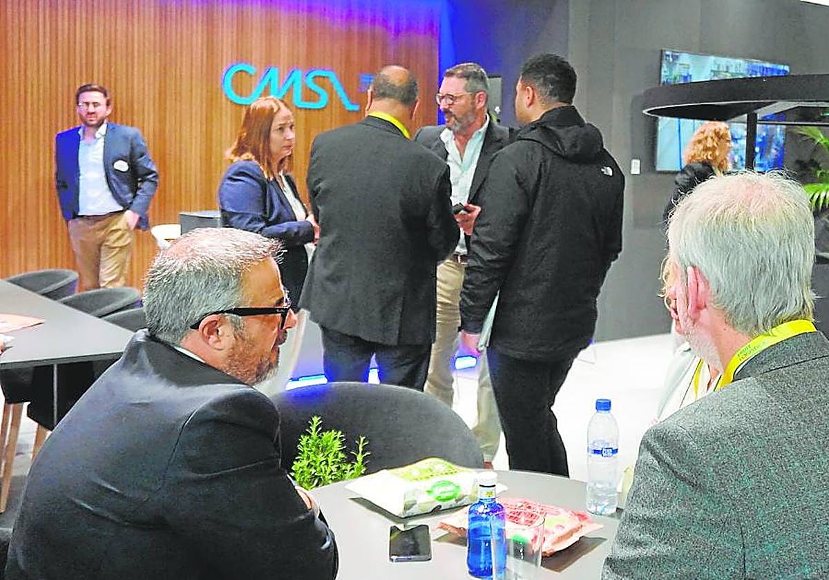 El equipo de CMSA mantiene diferentes encuentros en Fruit Logistica. Emilio González