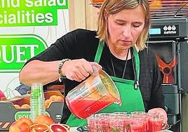 Degustación de zumo de naranjas rojas en Fruit Logistica.