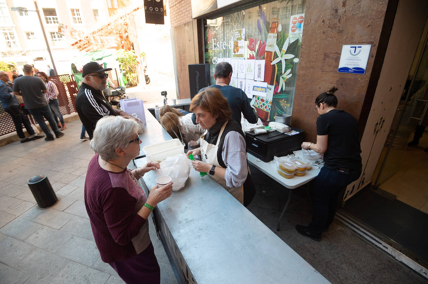 Solidaridad con sabor en barrio murciano de Santa Eulalia