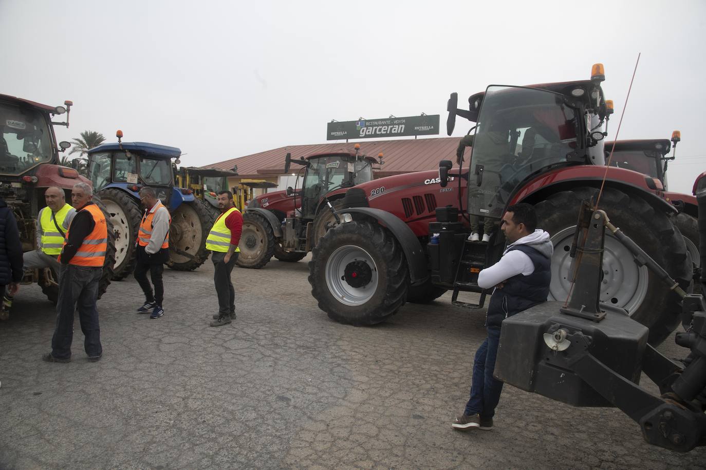 Las protestas de los agricultores llegan a Murcia el 21-F, en imágenes