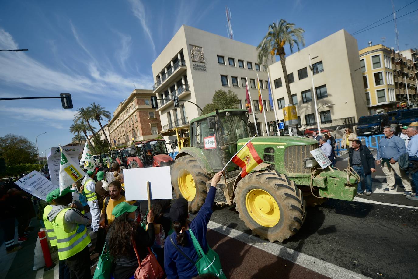 Las protestas de los agricultores llegan a Murcia el 21-F, en imágenes