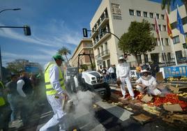 Las protestas, este miércoles, frente a la Delegación del Gobierno en Murcia.