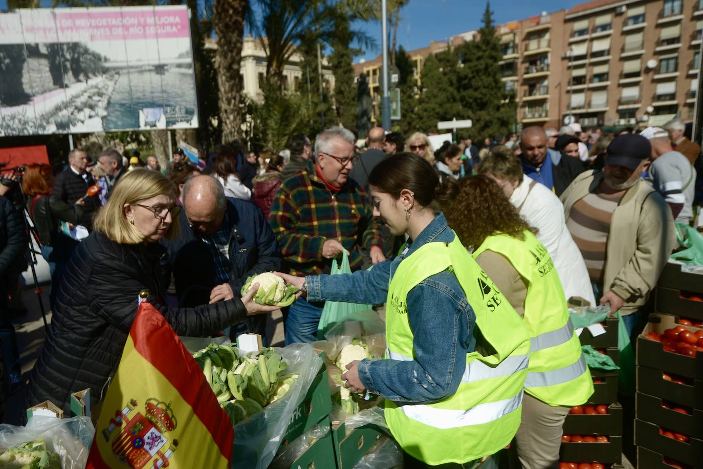 Las protestas de los agricultores llegan a Murcia el 21-F, en imágenes