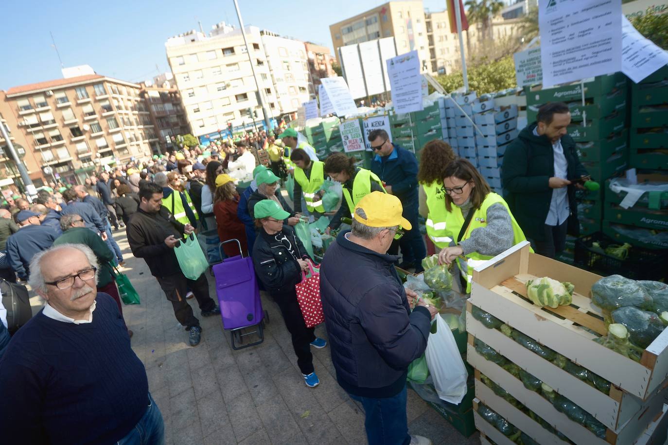 Las protestas de los agricultores llegan a Murcia el 21-F, en imágenes