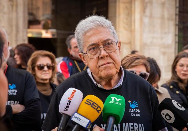 El presidente del Ampa del Centro Oriol, Antonio Trujillo, este jueves.