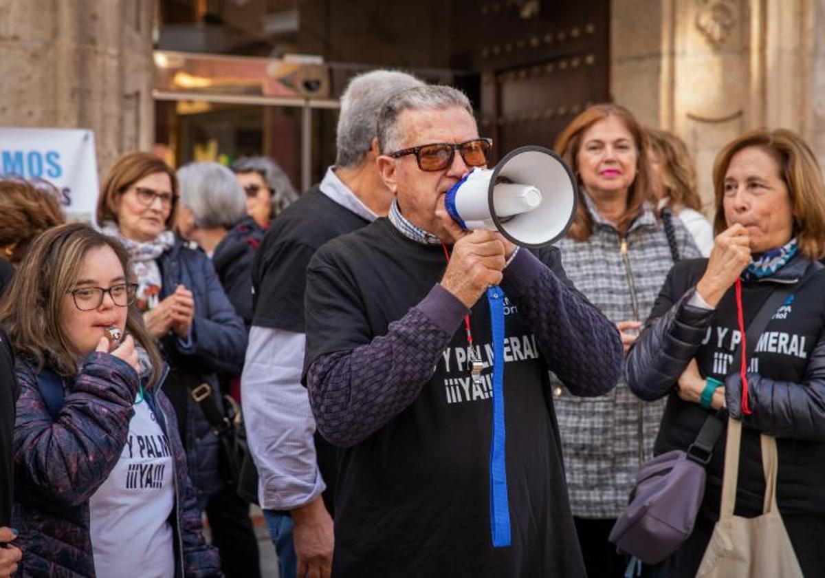 La protesta del Ampa del Centro Oriol, en imágenes