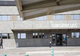 Puerta de Urgencias del hospital Los Arcos del Mar Menor, en una imagen de archivo.