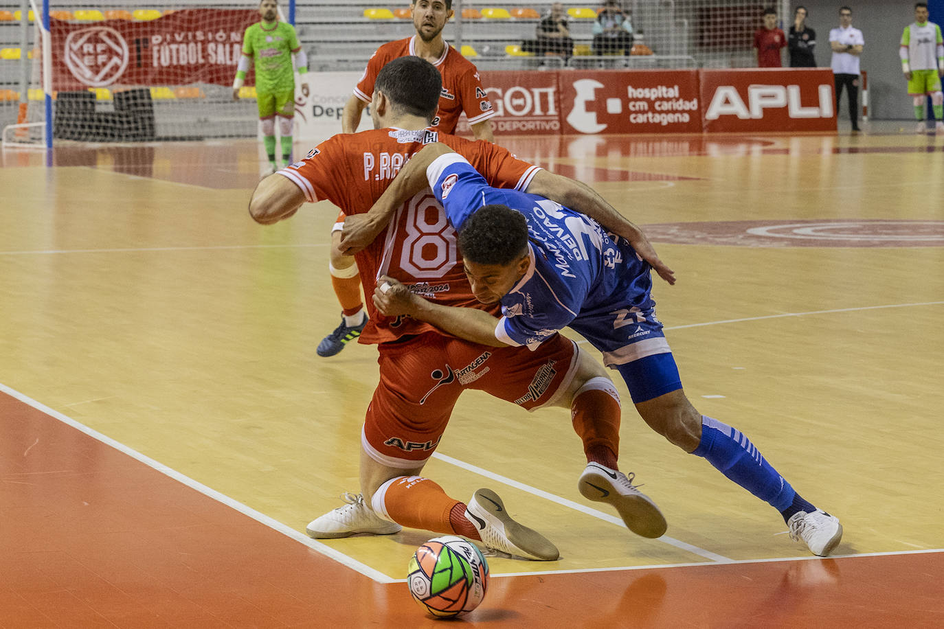 Las imágenes del Jimbee-Manzanares (1-1)