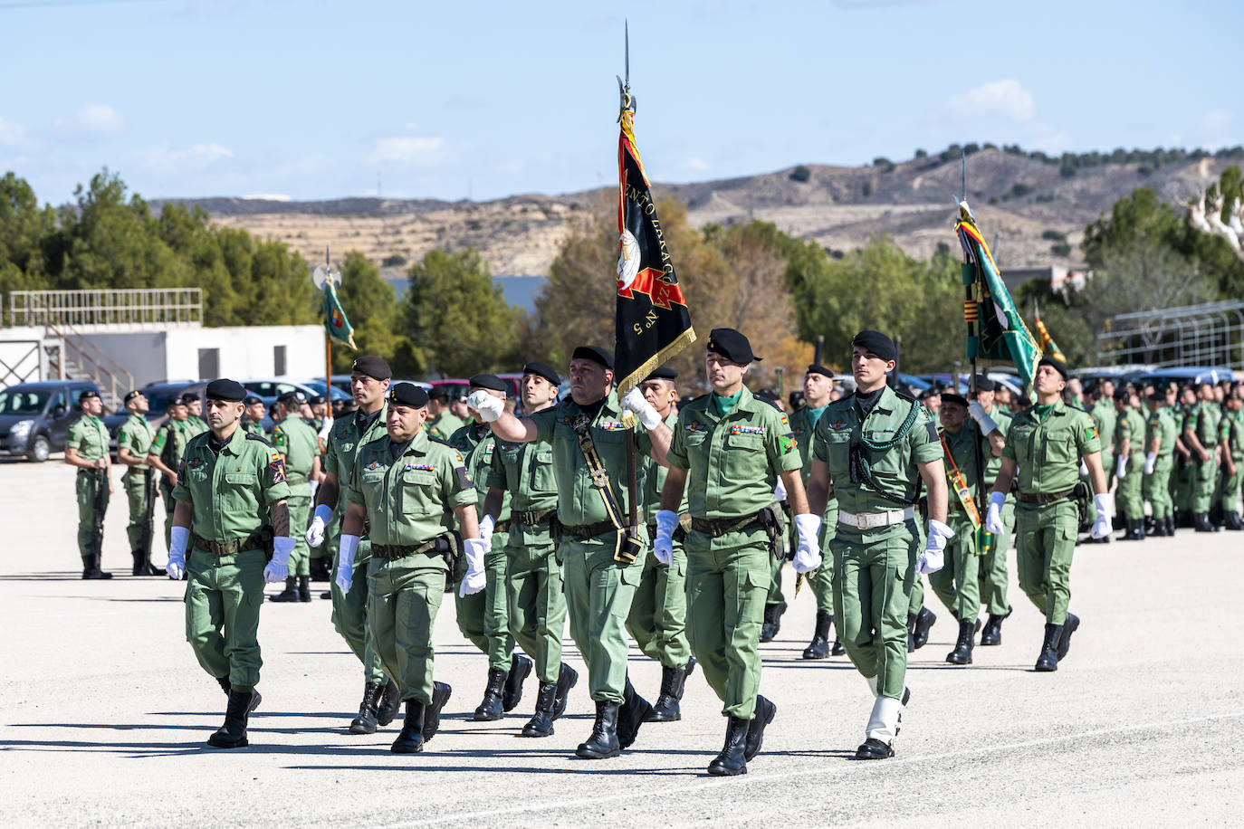 El acto para conmemorar los 70 años de la creación de las fuerzas paracaidistas, en imágenes