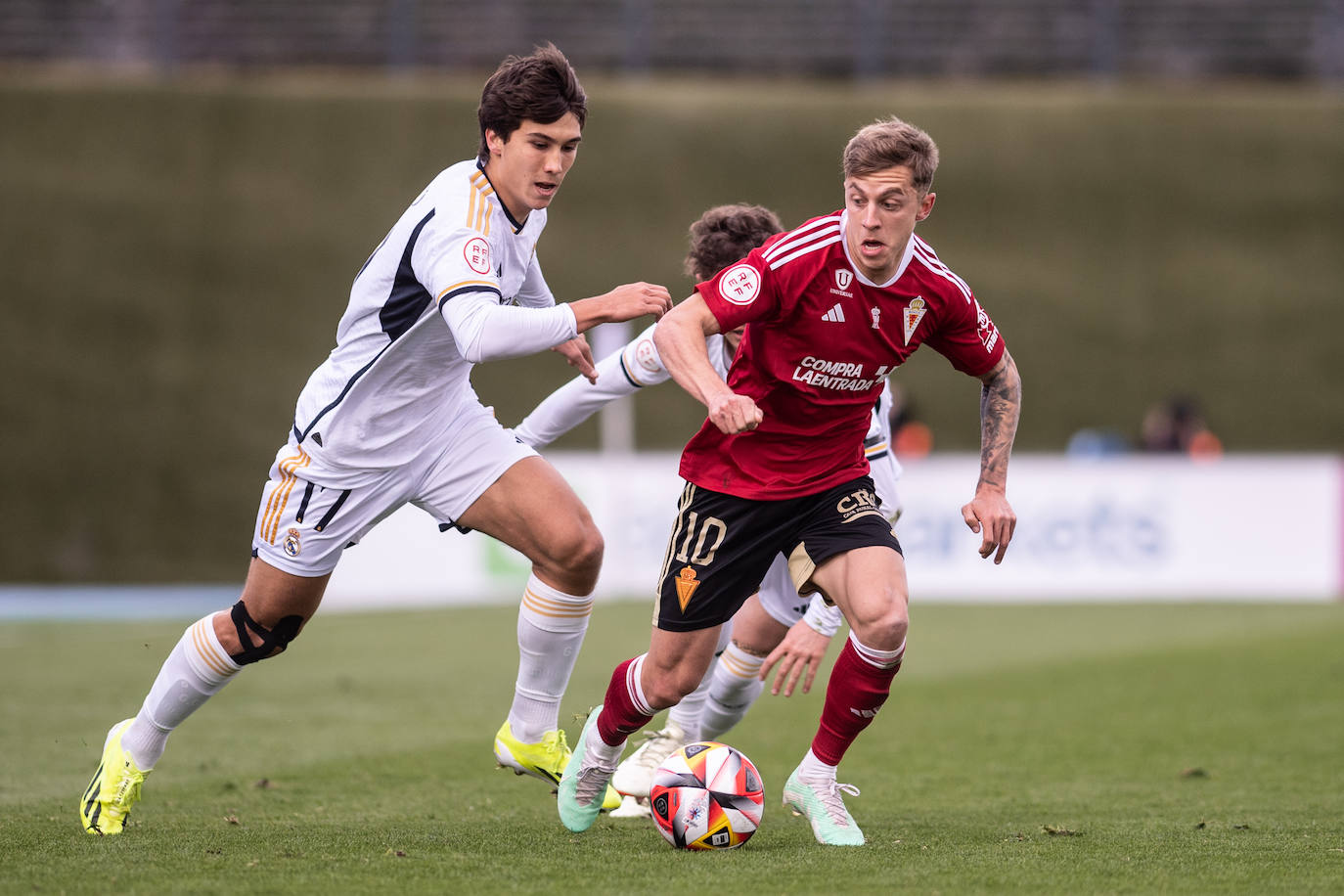 El partido del Real Murcia contra el Real Madrid Castilla, en imágenes