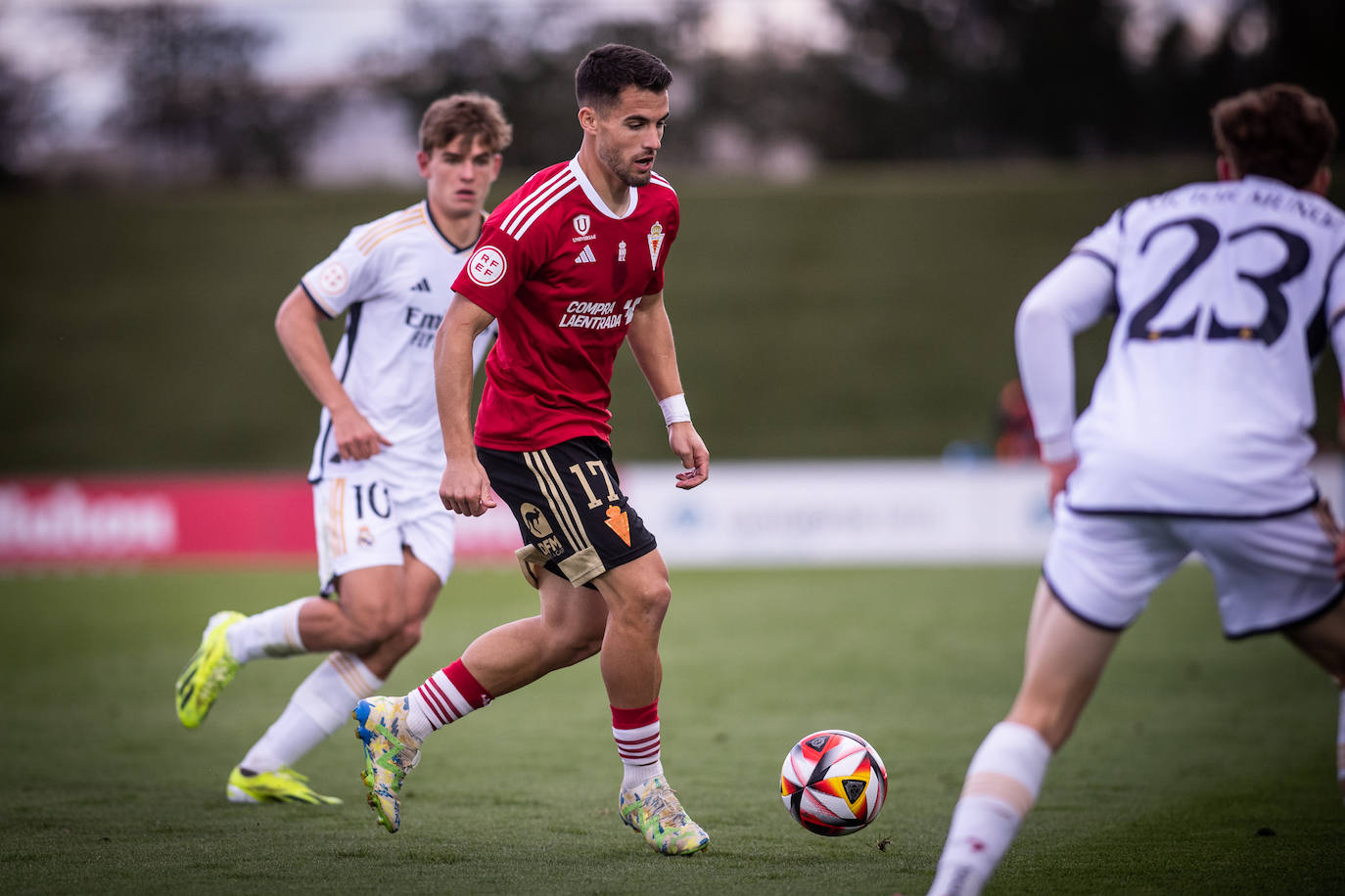 El partido del Real Murcia contra el Real Madrid Castilla, en imágenes