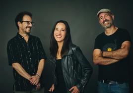 María Parra Trío: Miguel Rodrigáñez (contrabajo), María Parra (piano) y Gonzalo Maestre (batería).