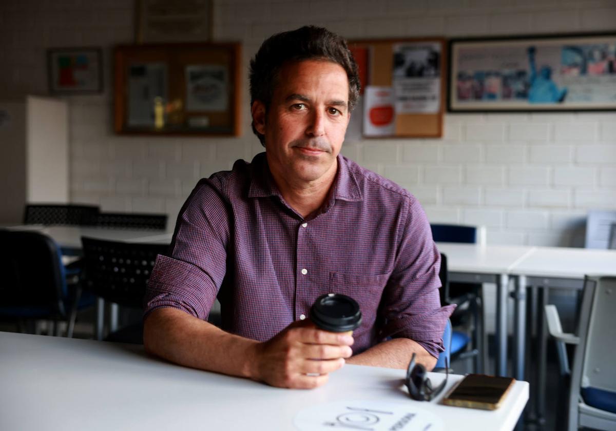 El ingeniero civil Luis Bernardeau es también en su faceta artística Lujo Berner, Omar Daf e Ira LaMotta.