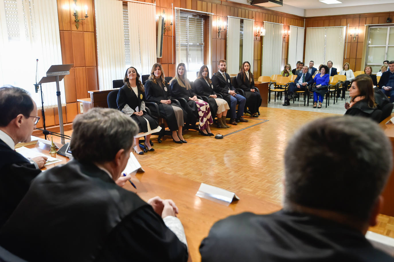 Acto de juramento de cinco nuevos jueces de la Escuela Judicial con destino a la Región de Murcia