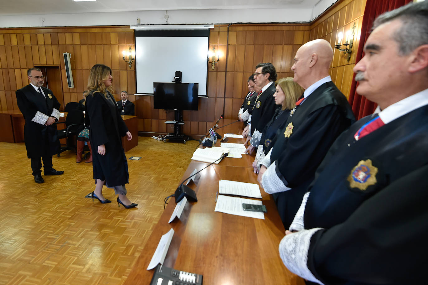 Acto de juramento de cinco nuevos jueces de la Escuela Judicial con destino a la Región de Murcia