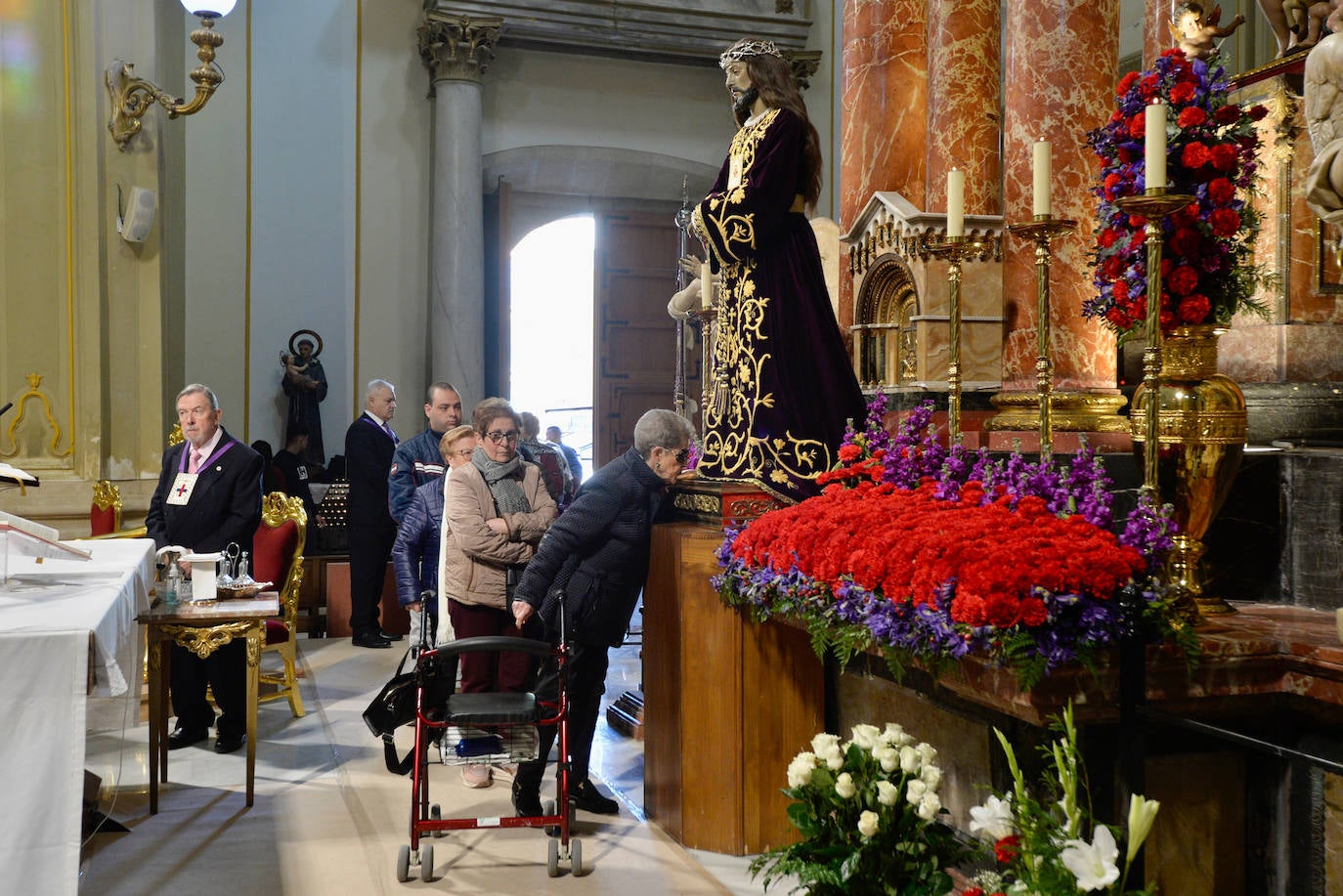 Besapié del Cristo del Rescate, en imágenes