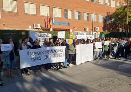 Una de las últimas protestas de los padres del IES Menárguez.