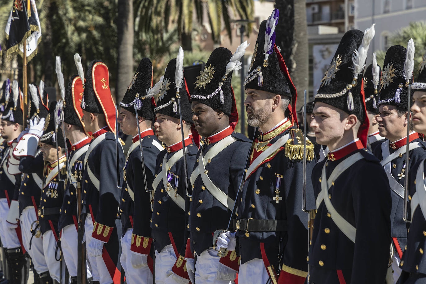 Los granaderos marrajos recuerdan a los héroes en Cartagena