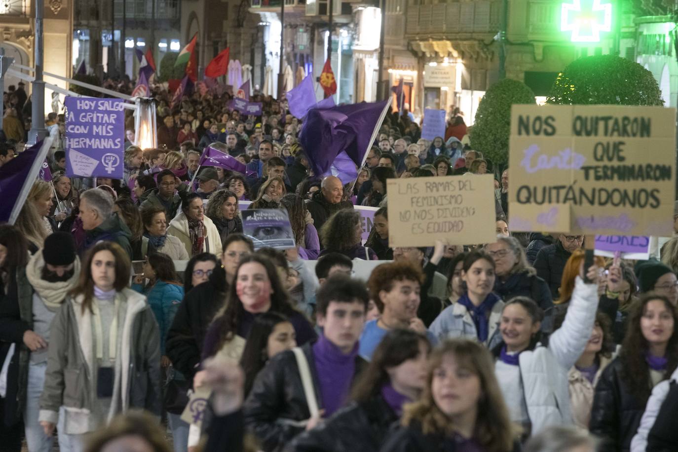 La manifestación del 8M en Cartagena, en imágenes