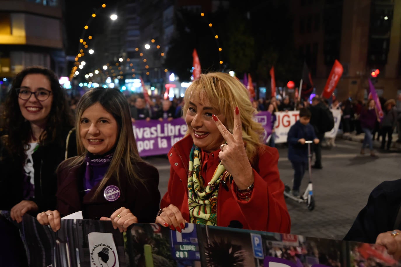 La manifestación del 8M en Murcia, en imágenes