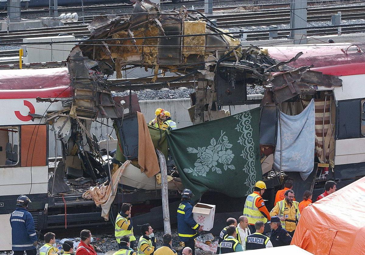 Momentos después de la detonación de una de las bombas en un tren de Madrid.