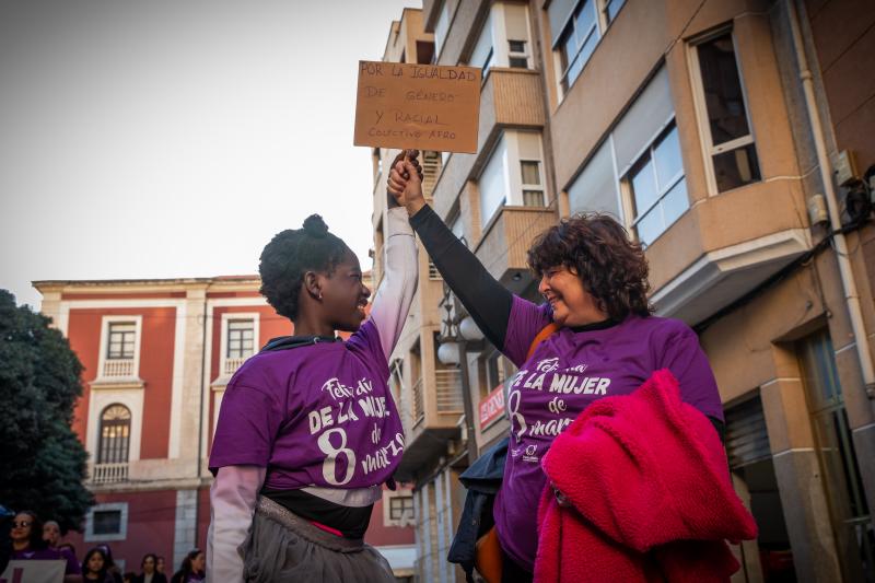 Las imágenes de la marcha del 8-M en Orihuela