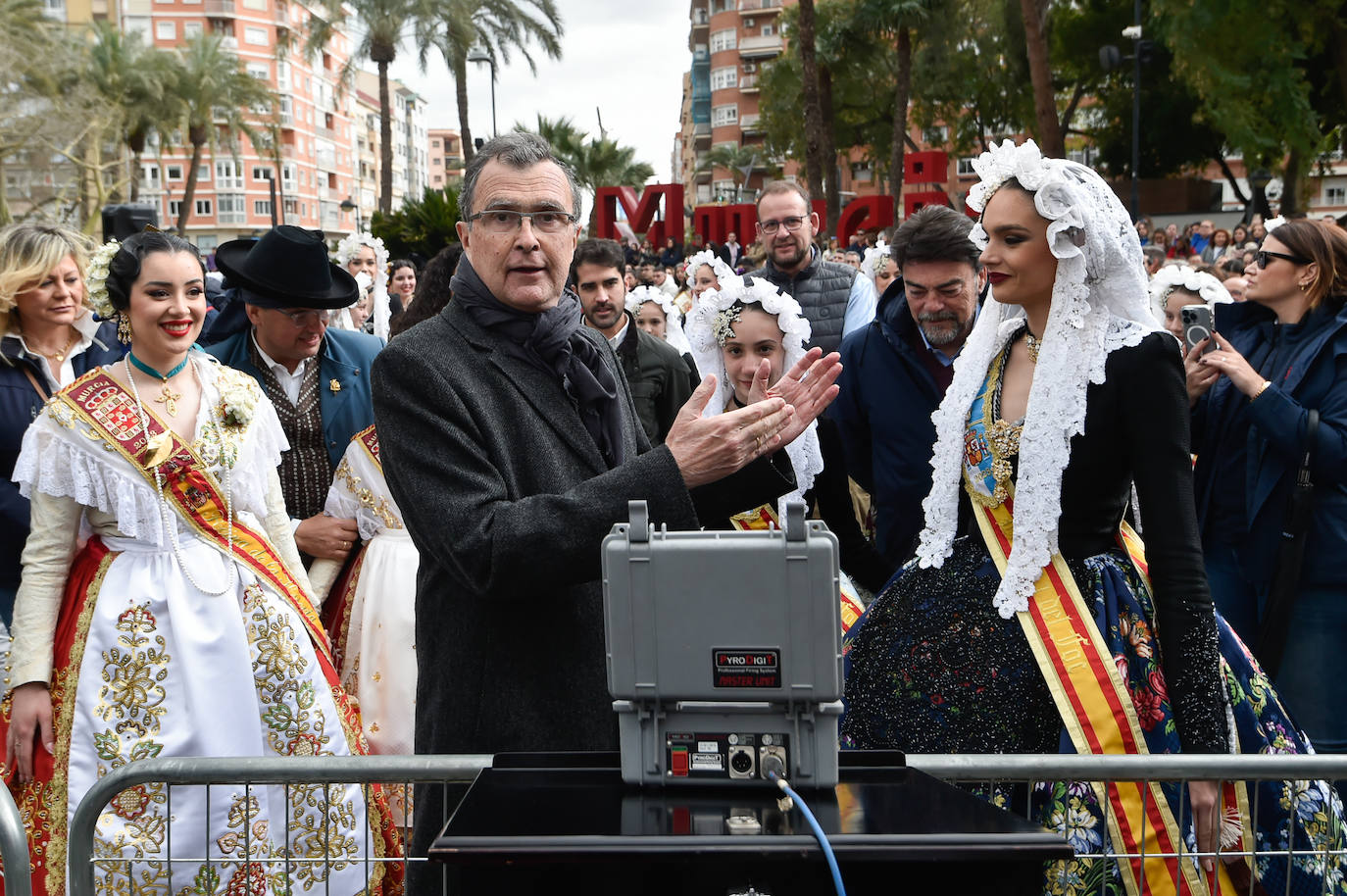 Las imágenes de la mascletá en la Circular de Murcia