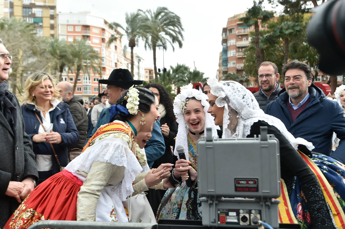 Las imágenes de la mascletá en la Circular de Murcia