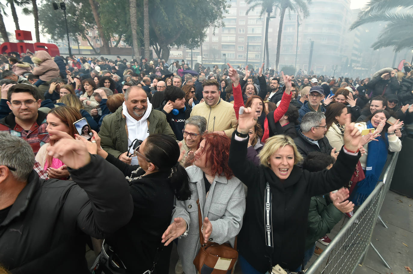 Las imágenes de la mascletá en la Circular de Murcia