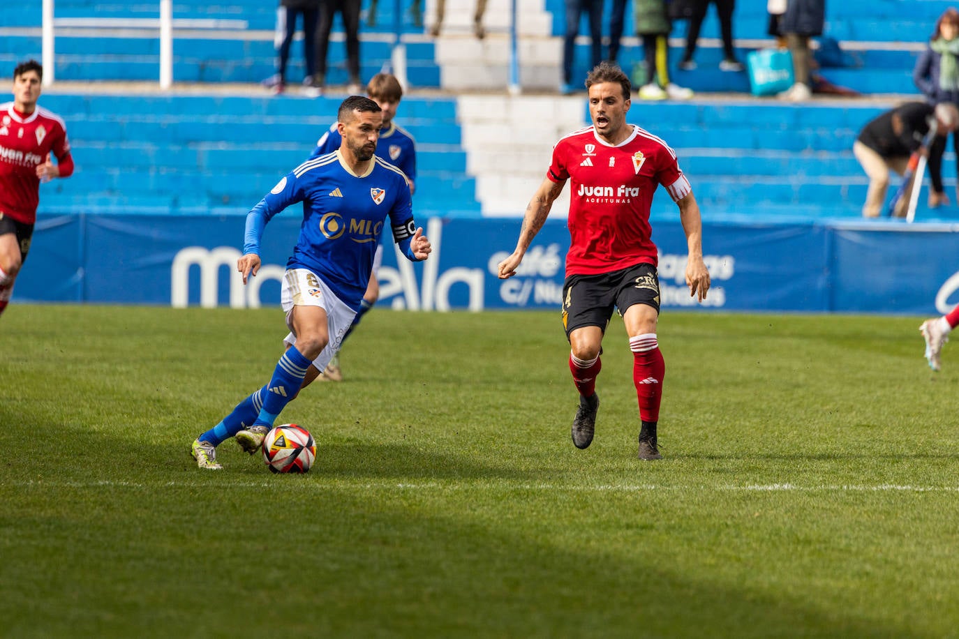 La derrota del Real Murcia frente al Linares Deportivo, en imágenes