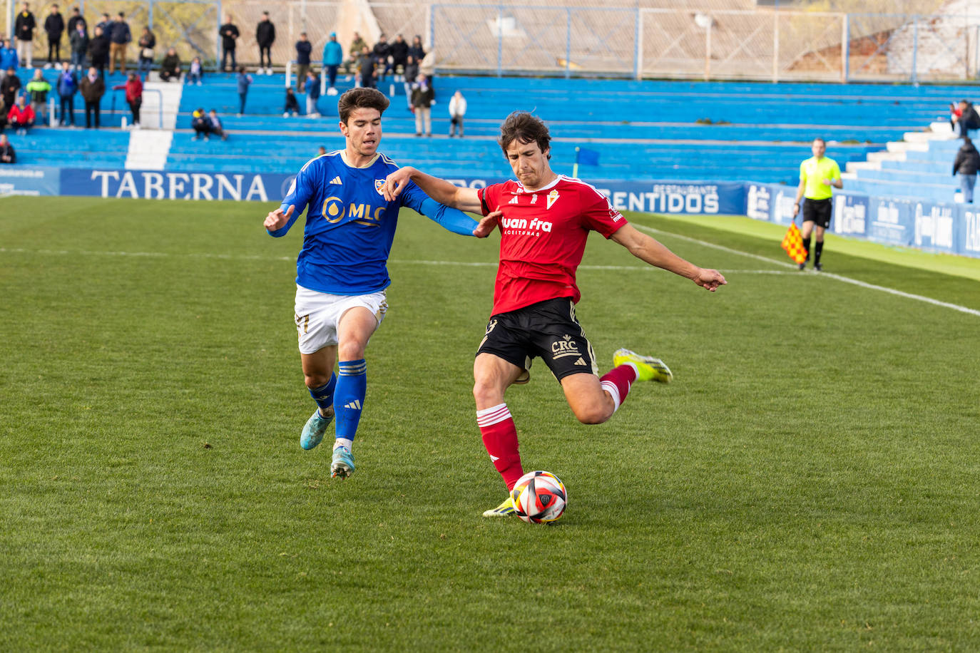 La derrota del Real Murcia frente al Linares Deportivo, en imágenes