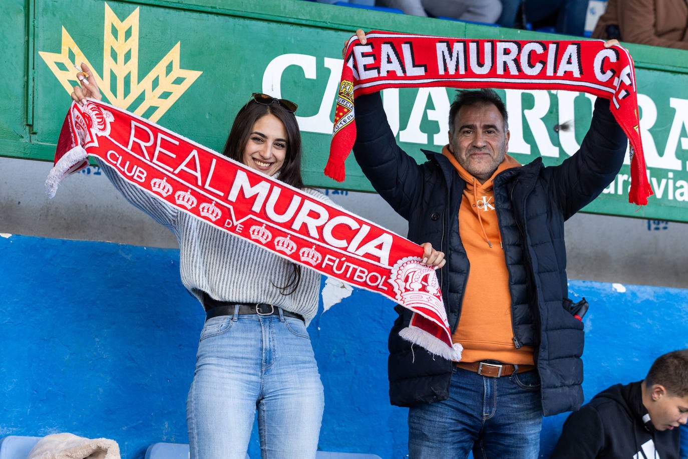 La derrota del Real Murcia frente al Linares Deportivo, en imágenes