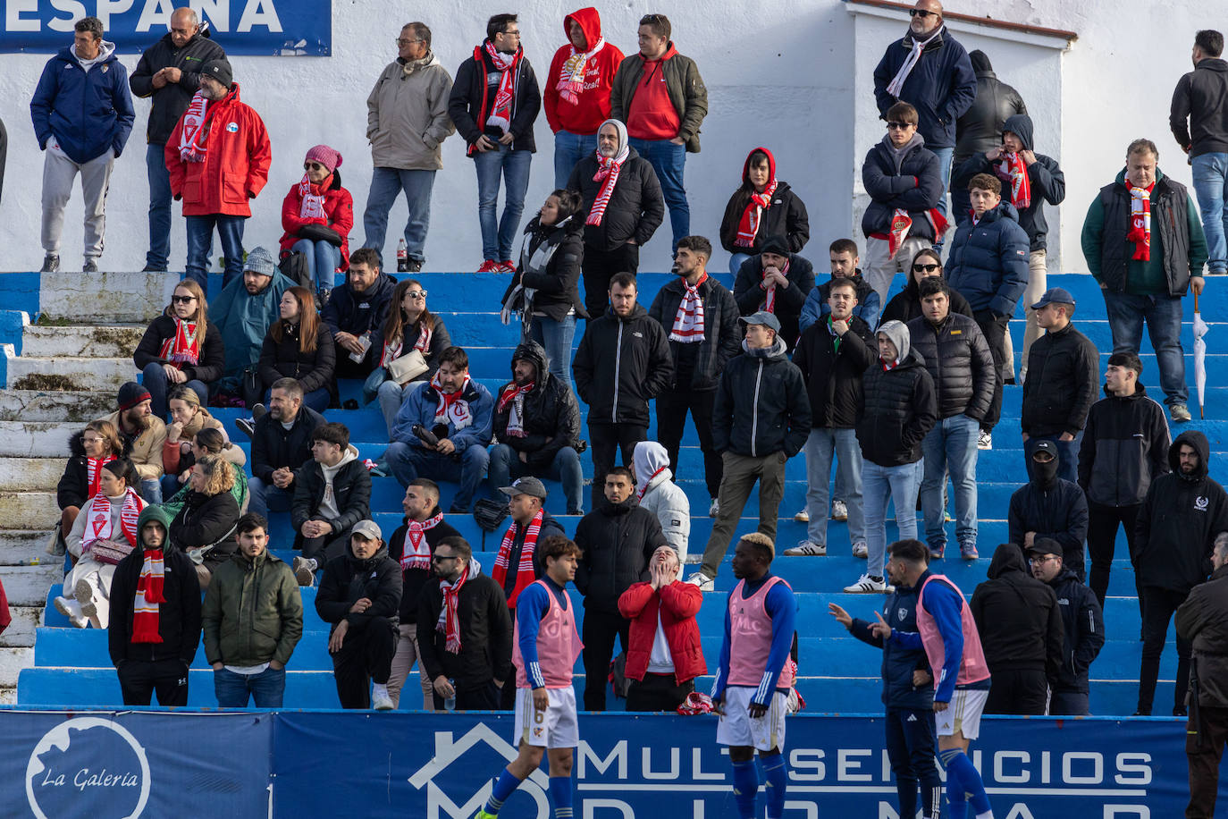 La derrota del Real Murcia frente al Linares Deportivo, en imágenes