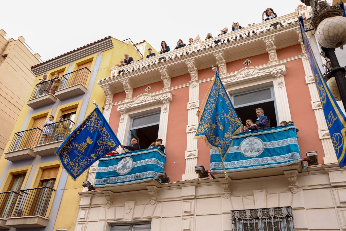 Azules y blancos proclaman su participación en las procesiones de Lorca
