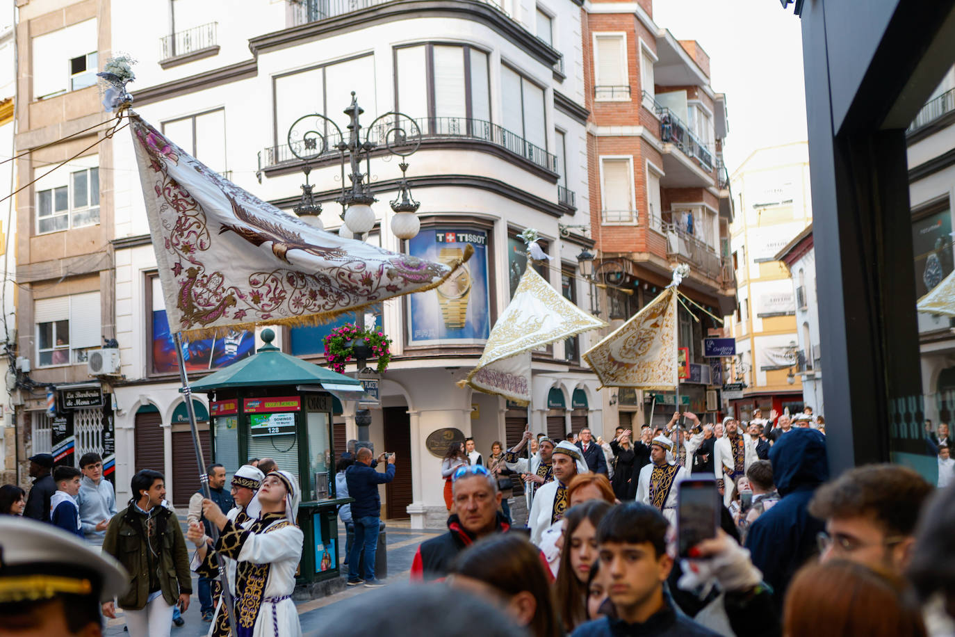 Azules y blancos proclaman su participación en las procesiones de Lorca