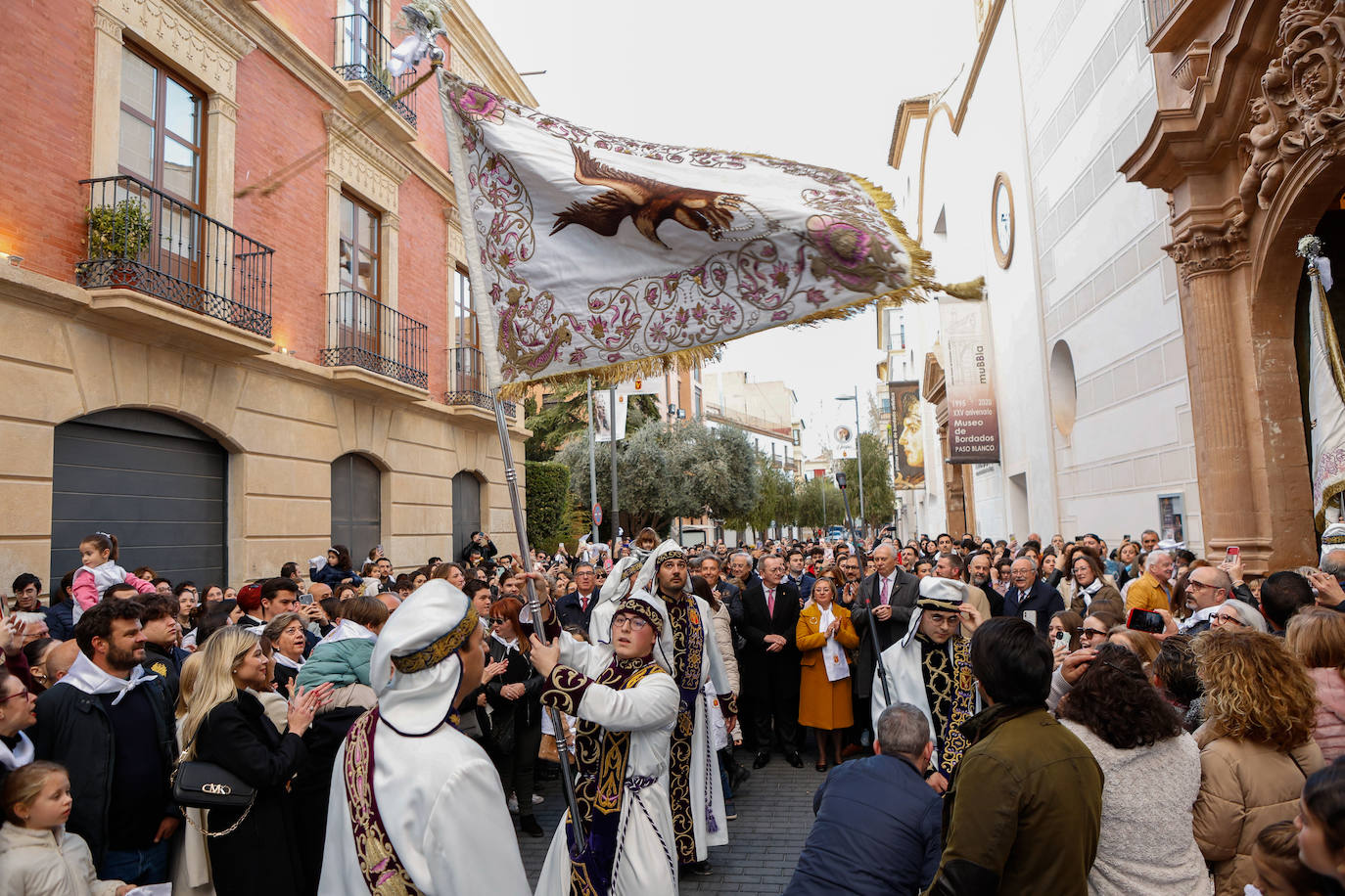Azules y blancos proclaman su participación en las procesiones de Lorca