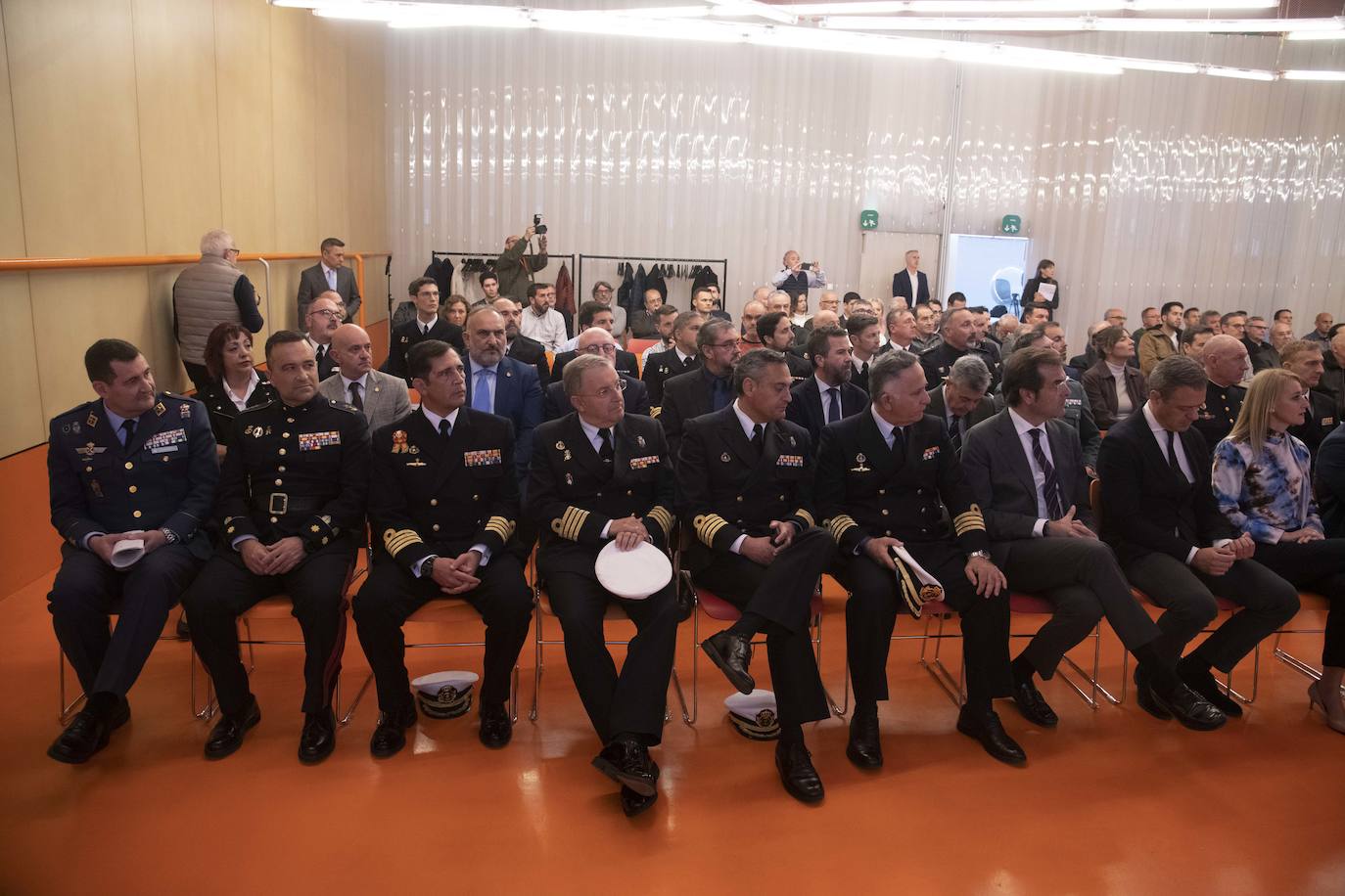 La inauguración del Aula de Seguridad y Fuerzas Armadas, en imágenes