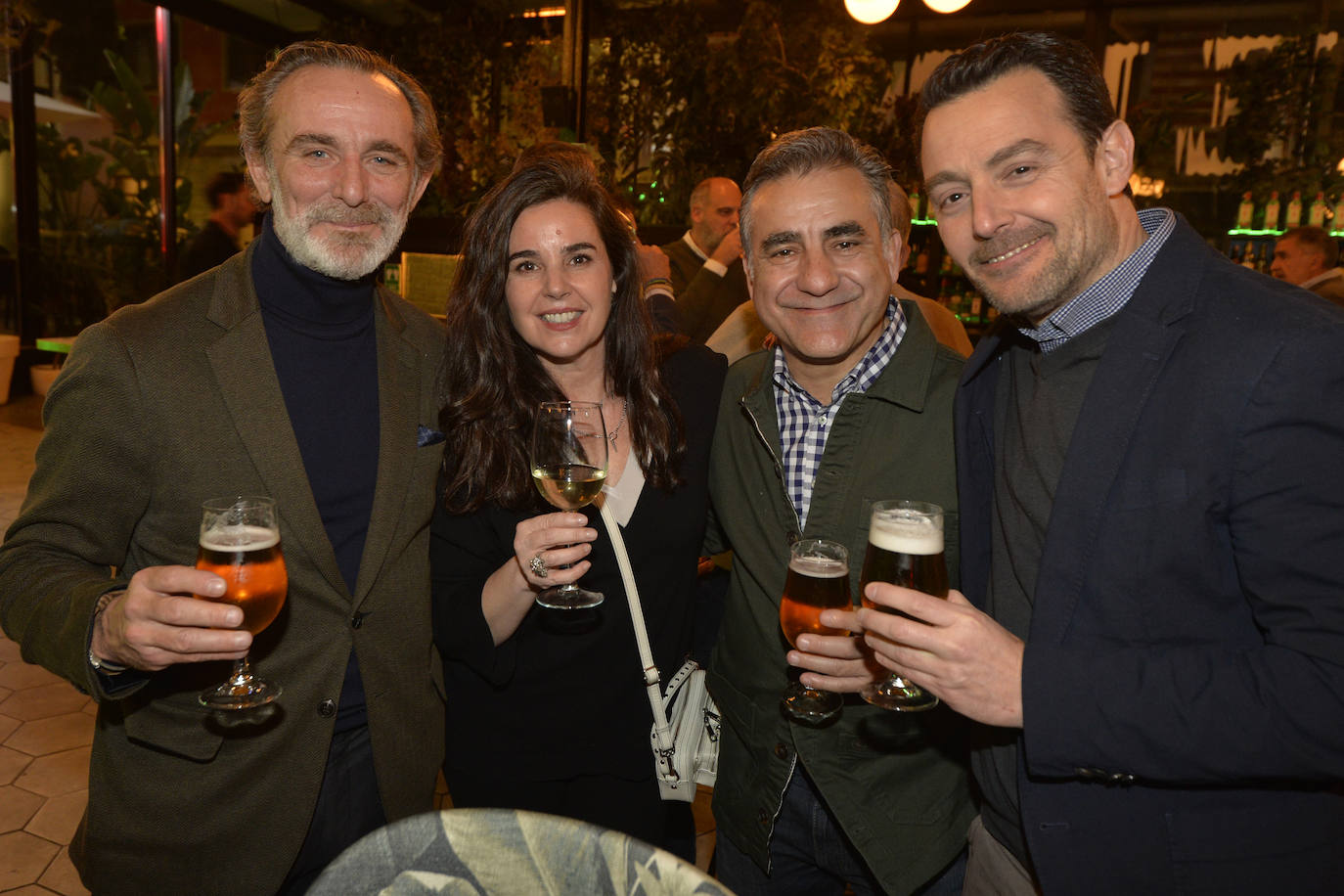 Las imágenes del cóctel de bienvenida en el Mercado de Correos de Murcia