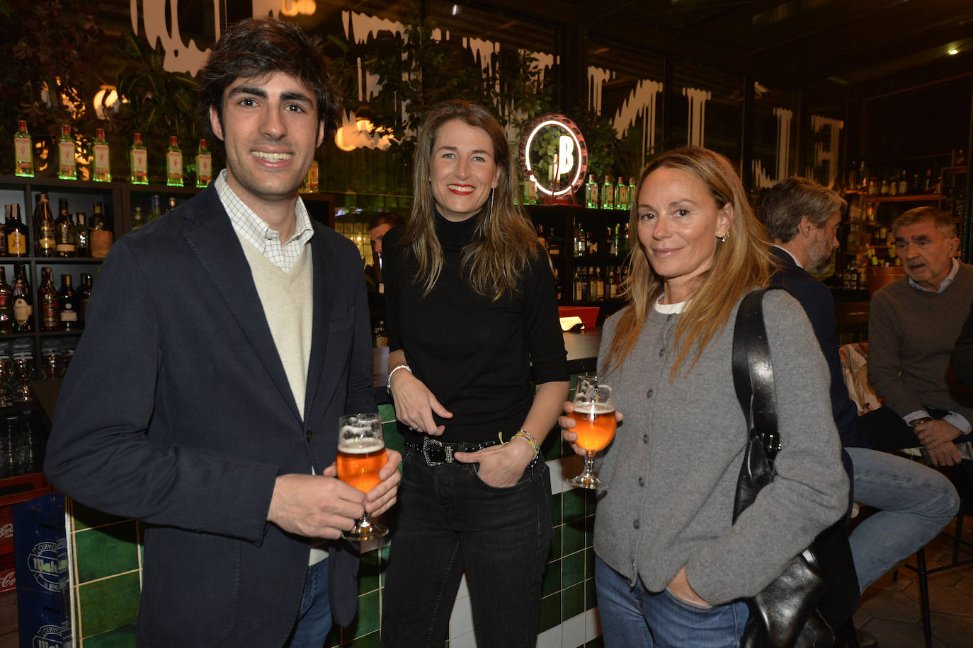 Las imágenes del cóctel de bienvenida en el Mercado de Correos de Murcia