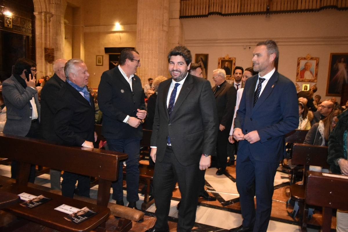 La Compañía abre sus puertas a «The Mystery Man»