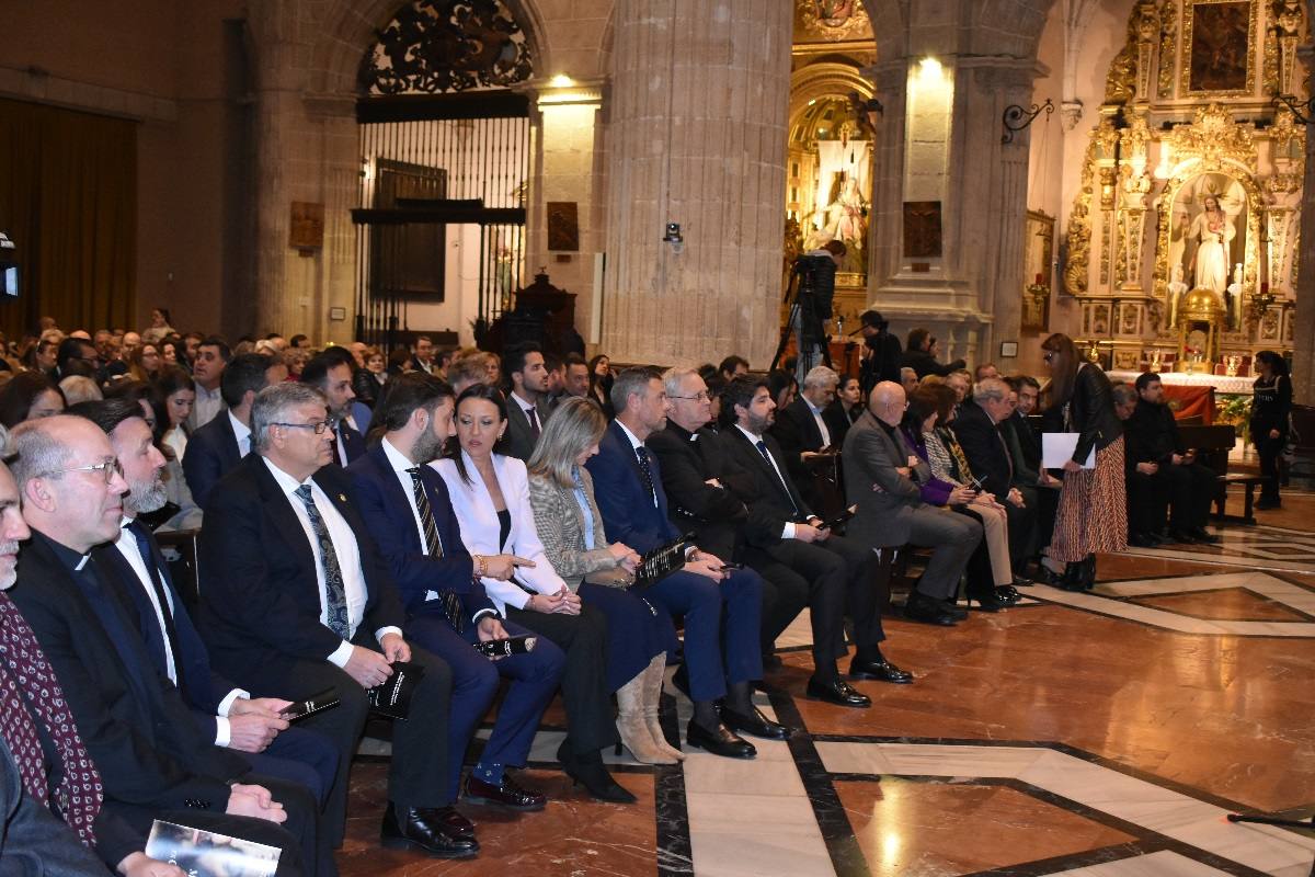 La Compañía abre sus puertas a «The Mystery Man»